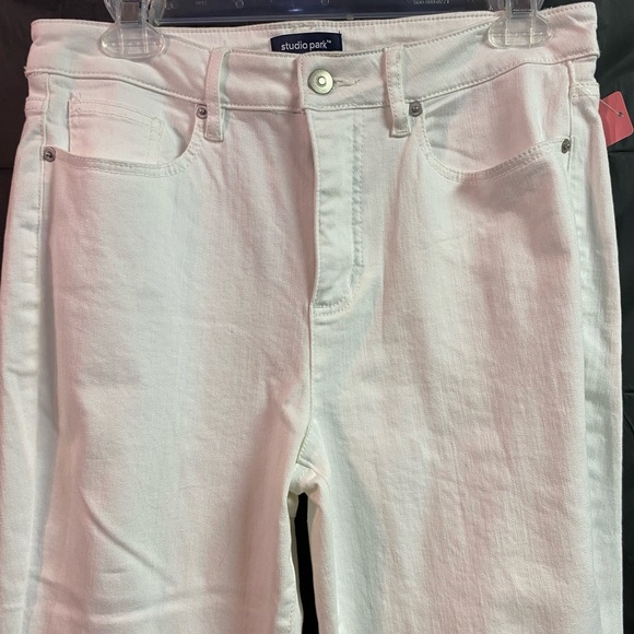 Studio Park x Leah Williams Regular or Tall Skinny 5-Pocket Jeans White - Picture 5 of 6